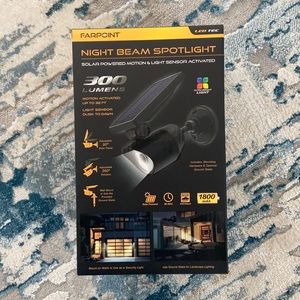 NWT solar powered Night beam spot light